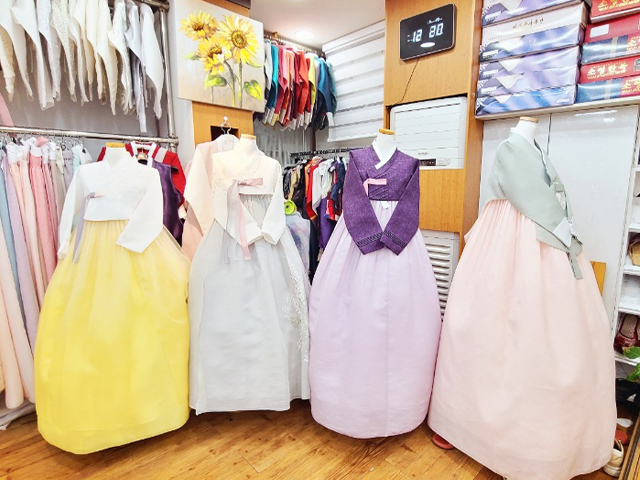 20230324111124_1iImMaZk.jpg_carousel_부산진시장맞춤한복_소영한복,부산진시장맞춤한복,부산맞춤한복,부산진시장한복,부산진시장한복대여